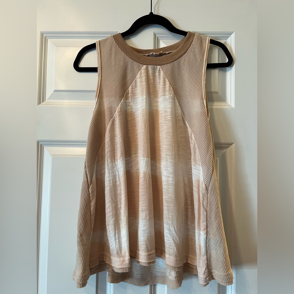 Hi-Low Swing tank with different textures